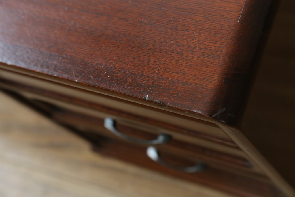 中古　希少な廃番品　欅(ケヤキ)材　コンパクトにまとまる折り畳み式文机　(R-086142)