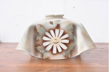 《引っ掛けシーリング式ペンダントライト加工費込み》フランスヴィンテージ　花文様がやさしく浮かぶガラスシェード　(R-086143)