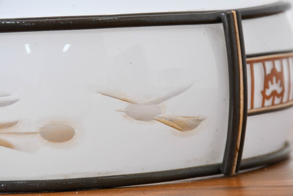 《引っ掛けシーリング式ペンダントライト加工費込み》　和製ヴィンテージ　昭和初期　セルロイド装飾による花文がやさしくあしらわれた照明シェード　(R-086146)