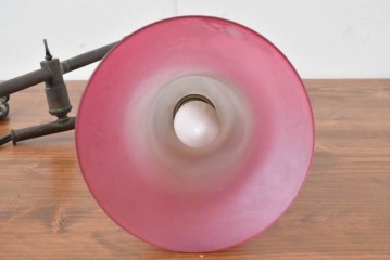 アメリカヴィンテージ　銅製　ピンクガラスシェードのテーブルランプ　(R-086174)