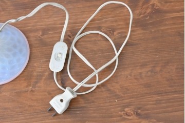 イタリアヴィンテージ　ムラノガラス　職人手作り　繊細な色合いが可愛らしいテーブルスタンド　(R-086175)