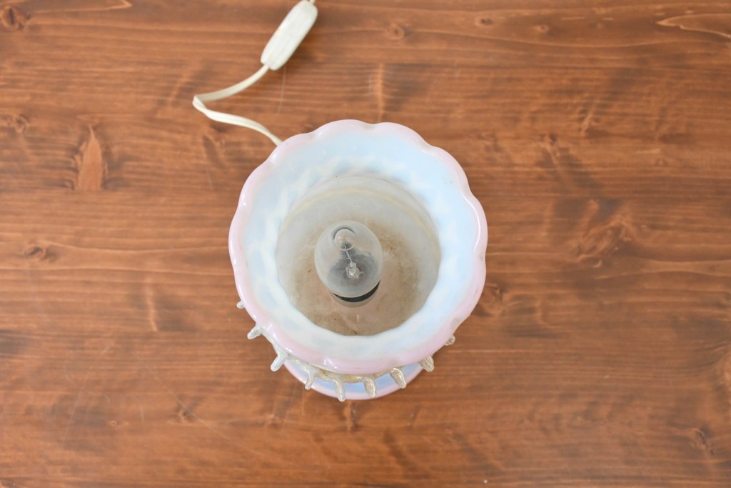 イタリアヴィンテージ　ムラノガラス　職人手作り　繊細な色合いが可愛らしいテーブルスタンド　(R-086175)