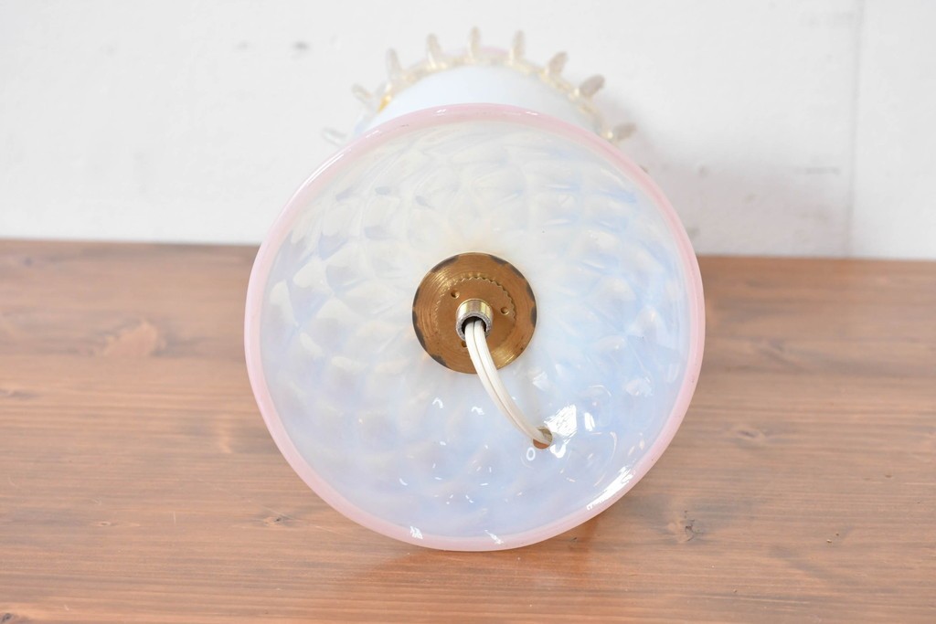 イタリアヴィンテージ　ムラノガラス　職人手作り　繊細な色合いが可愛らしいテーブルスタンド　(R-086175)