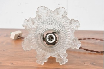 ヨーロッパヴィンテージ　凹凸のある透明ガラスが美しいフリルシェードのペンダントライト　(R-086177)