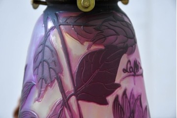 フランスアンティーク　Laflor(ラフロール)ガラス工房　美しい花モチーフのガレ風ペンダントライト　(R-086180)