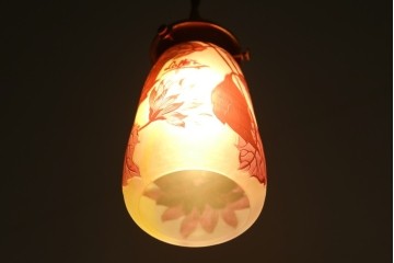 フランスアンティーク　Laflor(ラフロール)ガラス工房　美しい花モチーフのガレ風ペンダントライト　(R-086180)