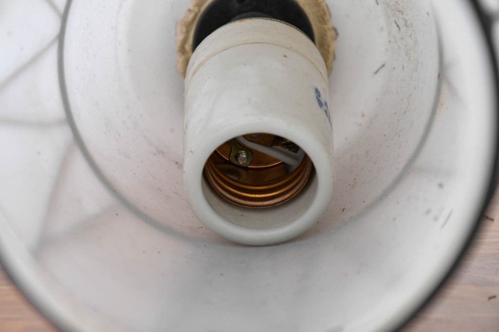 和製ヴィンテージ　昭和後期　ホワイトガラスシェードのペンダントライト　(R-086181)