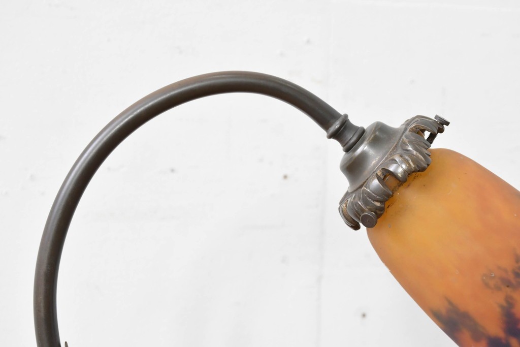 フランスアンティーク　Muller Freres Luneville(ミューラー兄弟)　配色の美しいガラスシェードのテーブルスタンド　(R-086183)