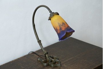 フランスアンティーク　Muller Freres Luneville(ミューラー兄弟)　配色の美しいガラスシェードのテーブルスタンド　(R-086183)
