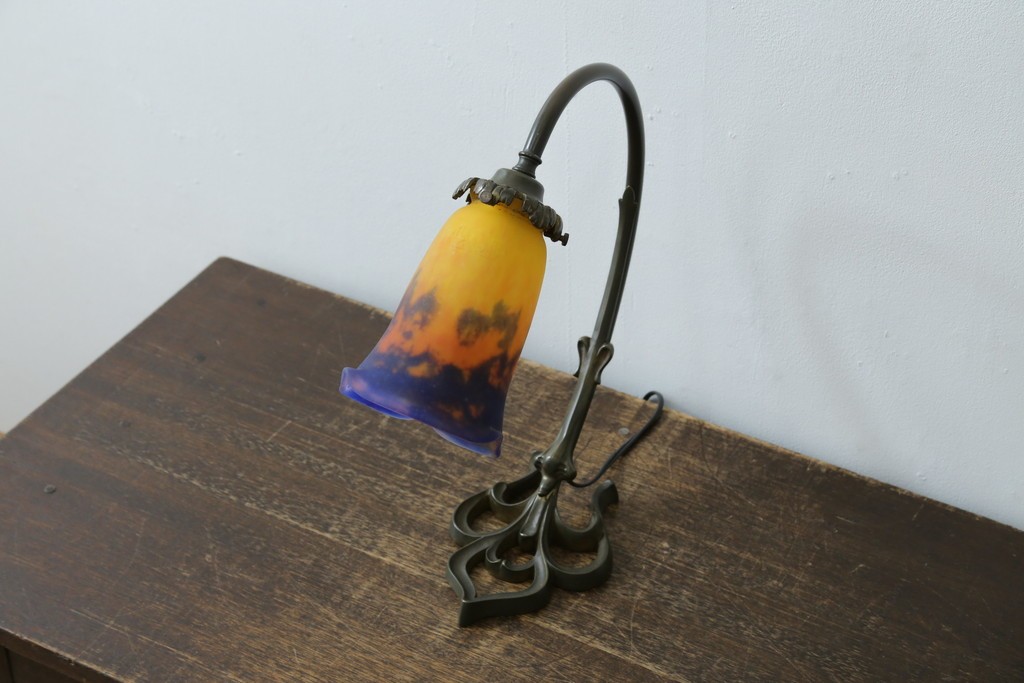 フランスアンティーク　Muller Freres Luneville(ミューラー兄弟)　配色の美しいガラスシェードのテーブルスタンド　(R-086183)