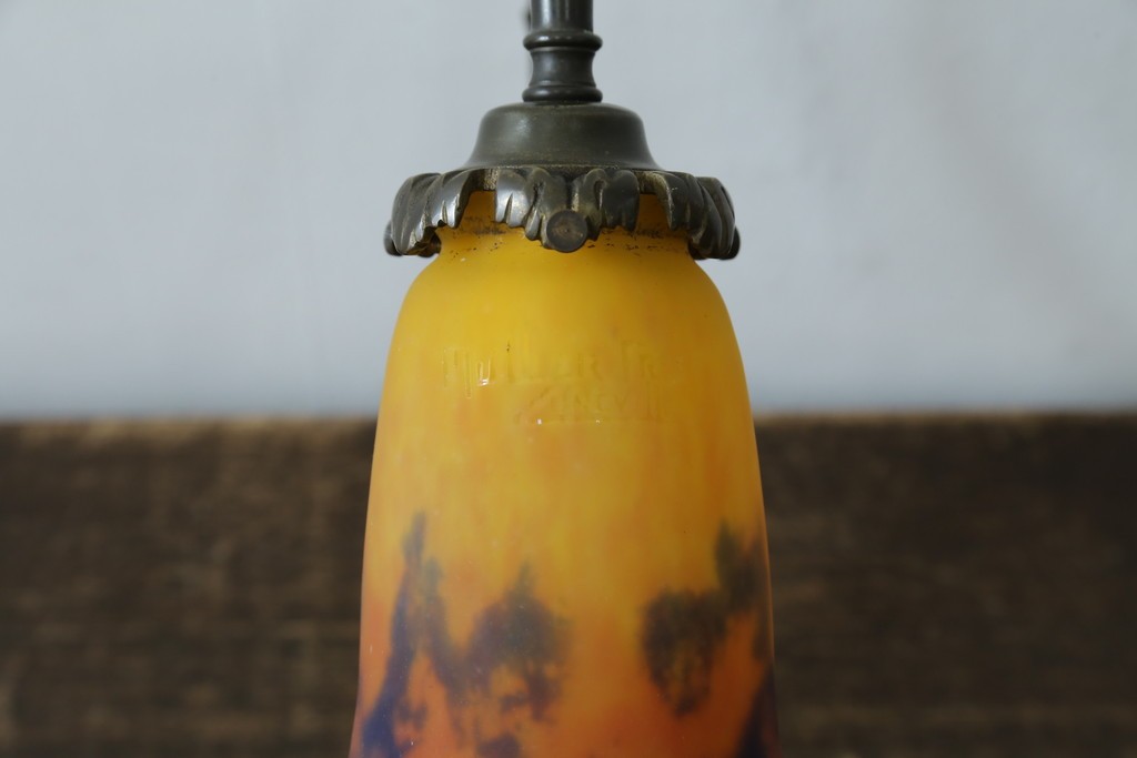 フランスアンティーク　Muller Freres Luneville(ミューラー兄弟)　配色の美しいガラスシェードのテーブルスタンド　(R-086183)
