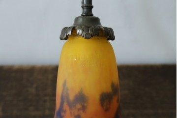 フランスアンティーク　Muller Freres Luneville(ミューラー兄弟)　配色の美しいガラスシェードのテーブルスタンド　(R-086183)