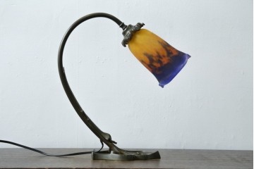 フランスアンティーク　Muller Freres Luneville(ミューラー兄弟)　配色の美しいガラスシェードのテーブルスタンド　(R-086183)