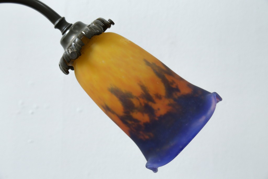 フランスアンティーク　Muller Freres Luneville(ミューラー兄弟)　配色の美しいガラスシェードのテーブルスタンド　(R-086183)