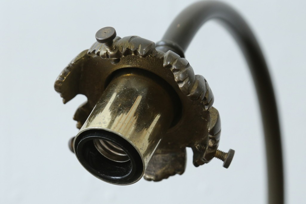 フランスアンティーク　Muller Freres Luneville(ミューラー兄弟)　配色の美しいガラスシェードのテーブルスタンド　(R-086183)