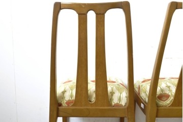 イギリスヴィンテージ　nathan(ネイサン)　ビーチ材　目を惹くボタニカル柄ファブリックのダイニングチェア3脚セット　(R-086186)