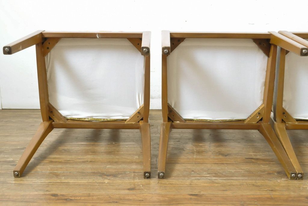 イギリスヴィンテージ　nathan(ネイサン)　ビーチ材　目を惹くボタニカル柄ファブリックのダイニングチェア3脚セット　(R-086186)