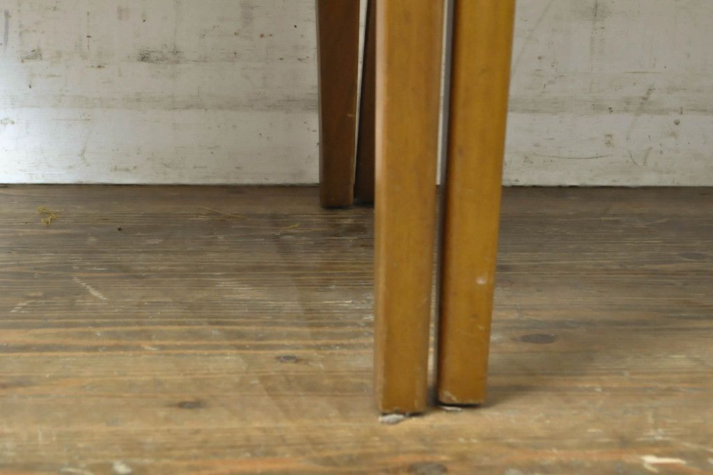 イギリスヴィンテージ　nathan(ネイサン)　ビーチ材　目を惹くボタニカル柄ファブリックのダイニングチェア3脚セット　(R-086186)