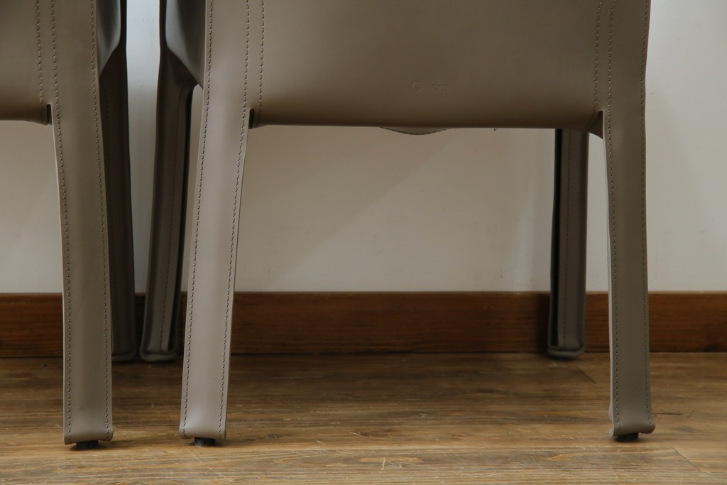 中古　超美品　Cassina(カッシーナ)　MARIO BELLINI(マリオベリーニ)　なめらかな質感の厚革製413CAB(キャブ)アームチェア2脚セット　定価(2脚合計)約100万円　(R-086189)