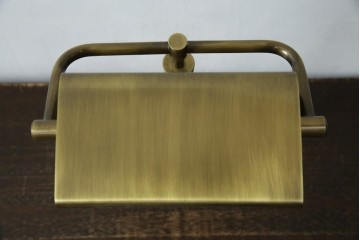 アメリカヴィンテージ　DREXEL HERITAGE(ドレクセルヘリテイジ)　ゴールドのヘアライン仕上げと支柱の意匠が美しいデスクスタンド　(R-086190)