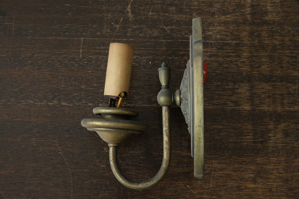 アメリカヴィンテージ　クラシカルな蝋燭型のウォールライト　(R-086191)