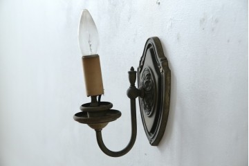 アメリカヴィンテージ　クラシカルな蝋燭型のウォールライト　(R-086192)