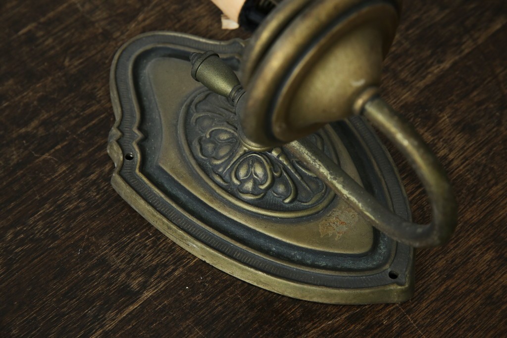 アメリカヴィンテージ　クラシカルな蝋燭型のウォールライト　(R-086192)