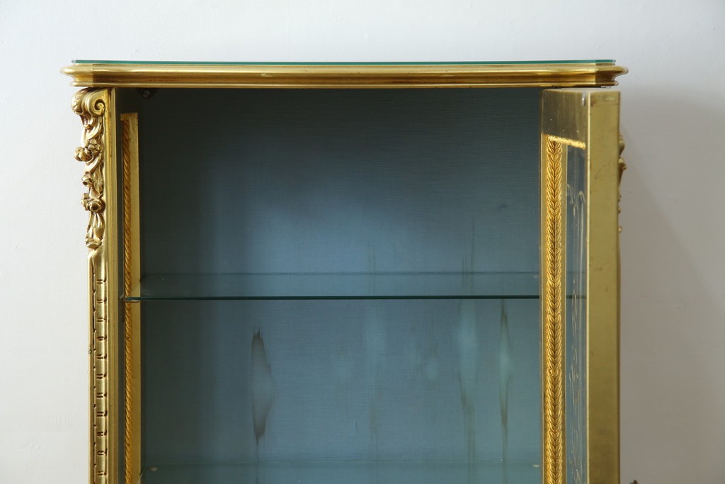 中古　美品　イタリア高級家具　SILIK(シリック)　ロココ調の彫刻とゴールドカラーが豪華なキャビネット　定価約180万円　(R-086193)
