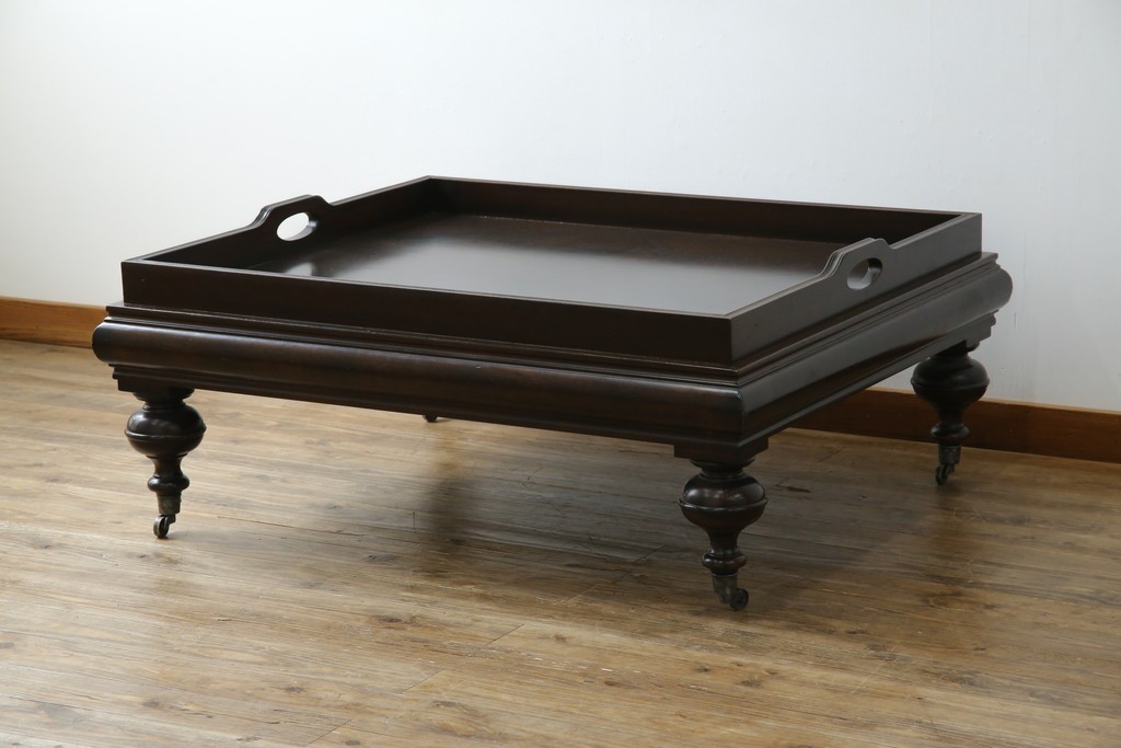 中古　Ralph Lauren Home(ラルフローレンホーム)　New Bohemian Coffee Table　丸みのあるバルボス脚が印象的なローテーブル　(R-086194)