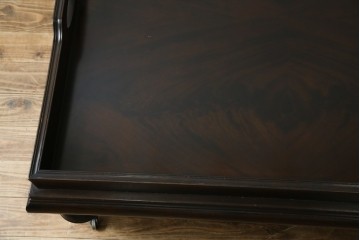 中古　Ralph Lauren Home(ラルフローレンホーム)　New Bohemian Coffee Table　丸みのあるバルボス脚が印象的なローテーブル　(R-086194)