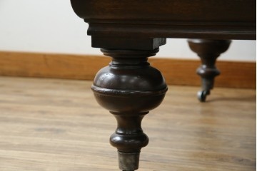 中古　Ralph Lauren Home(ラルフローレンホーム)　New Bohemian Coffee Table　丸みのあるバルボス脚が印象的なローテーブル　(R-086194)