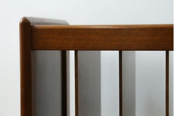 和製ヴィンテージ　オールドカリモク　カリモク家具(karimoku)　仕切り構造ですっきり収納できるキャスター付きマガジンラック　(R-086195)