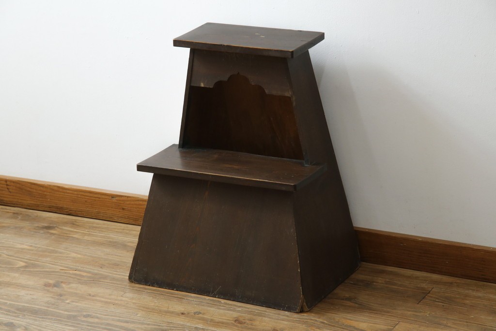 和製アンティーク　昭和初期　素朴な佇まいの2段踏み台　(R-086198)