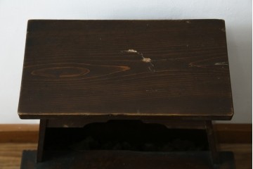 和製アンティーク　昭和初期　素朴な佇まいの2段踏み台　(R-086198)
