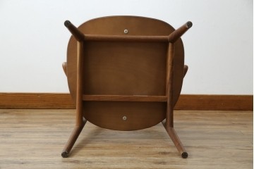 中古　美品　キタニ(KITANI)　IE-01　ウォールナット材　スタイリッシュな本革シートのアームチェア　(R-086200)