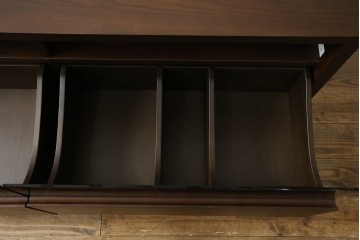中古　超美品　FUJI FURNITURE(冨士ファニチア)　ガラス×引き出し収納がおしゃれなテレビボード　定価約35万円　(R-086202)