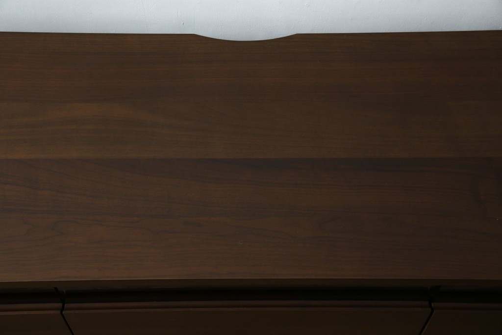 中古　超美品　FUJI FURNITURE(冨士ファニチア)　ガラス×引き出し収納がおしゃれなテレビボード　定価約35万円　(R-086202)