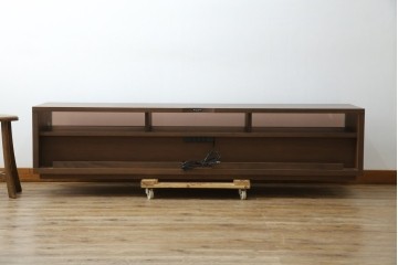 中古　超美品　FUJI FURNITURE(冨士ファニチア)　ガラス×引き出し収納がおしゃれなテレビボード　定価約35万円　(R-086202)