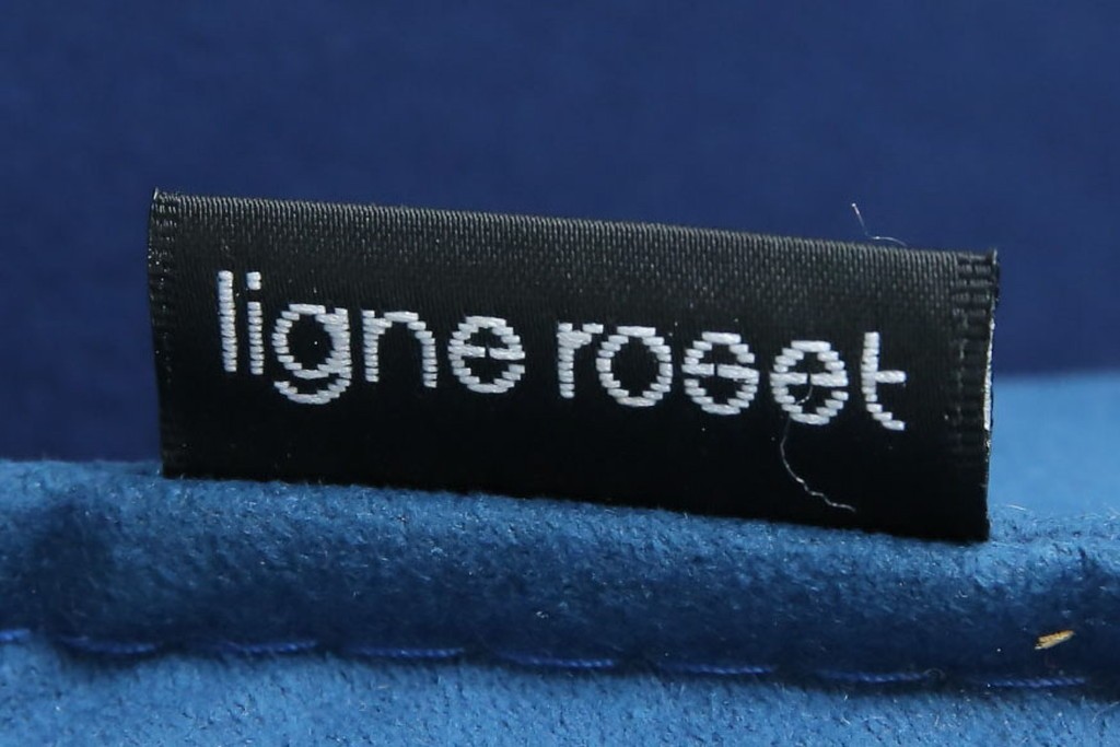 中古　美品　ほぼ未使用　Ligne roset(リーン・ロゼ)　ROSETPrado(ロゼプラド)　深みのあるブルーの2Pソファ　定価約80万円　(R-086204)