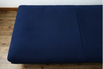 中古　超美品　ほぼ未使用　Ligne roset(リーン・ロゼ)　ROSETPrado(ロゼプラド)　深みのあるブルーの2Pソファ　定価約80万円　(R-086204)