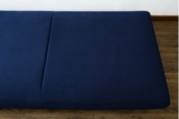 中古　超美品　ほぼ未使用　Ligne roset(リーン・ロゼ)　ROSETPrado(ロゼプラド)　深みのあるブルーの2Pソファ　定価約80万円　(R-086204)