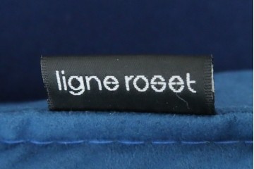 中古　超美品　ほぼ未使用　Ligne roset(リーン・ロゼ)　ROSETPrado(ロゼプラド)　深みのあるブルーの2Pソファ　定価約80万円　(R-086204)
