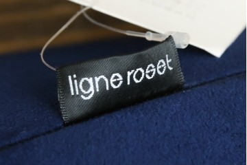 中古　超美品　ほぼ未使用　Ligne roset(リーン・ロゼ)　ROSETPrado(ロゼプラド)　深みのあるブルーの2Pソファ　定価約80万円　(R-086204)