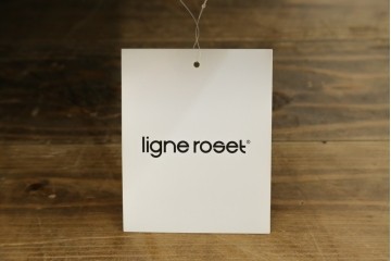 中古　超美品　ほぼ未使用　Ligne roset(リーン・ロゼ)　ROSETPrado(ロゼプラド)　深みのあるブルーの2Pソファ　定価約80万円　(R-086204)