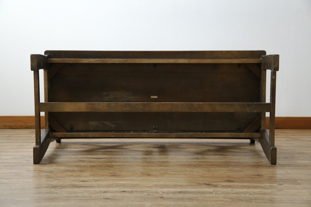 和製ヴィンテージ　オールドカリモク　カリモク家具(karimoku)　RUSTIC(ルスティック)シリーズ　希少な廃番品!　クロスデザインの背もたれが魅力の木製ベンチ　(R-086205)