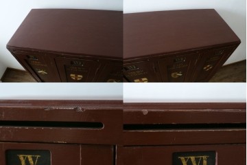 イギリスアンティーク　Lloyd’s Antiques(ロイズアンティークス)取り扱い　紋章入りのポロクラブの4連ロッカー　(R-086207)