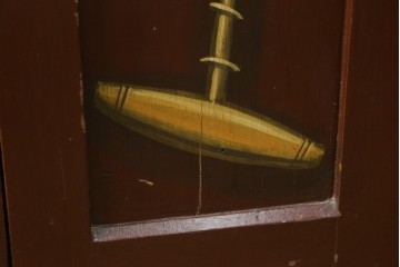 イギリスアンティーク　Lloyd’s Antiques(ロイズアンティークス)取り扱い　紋章入りのポロクラブの4連ロッカー　(R-086207)