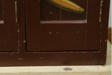 イギリスアンティーク　Lloyd’s Antiques(ロイズアンティークス)取り扱い　紋章入りのポロクラブの4連ロッカー　(R-086207)