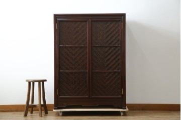 中古　美品　モリシゲ(MORISHIGE/森繁)　網代扉が美しい李朝デザインのキャビネット　定価約60万円　(R-086208)