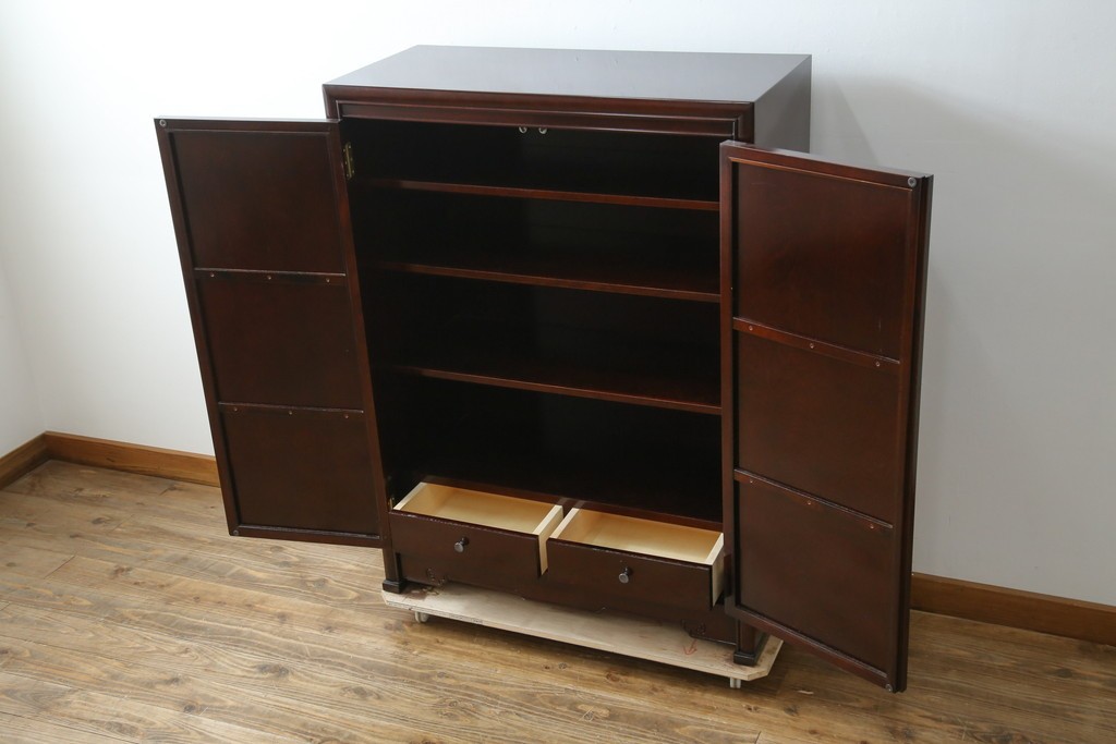 中古　美品　モリシゲ(MORISHIGE/森繁)　網代扉が美しい李朝デザインのキャビネット　定価約60万円　(R-086208)